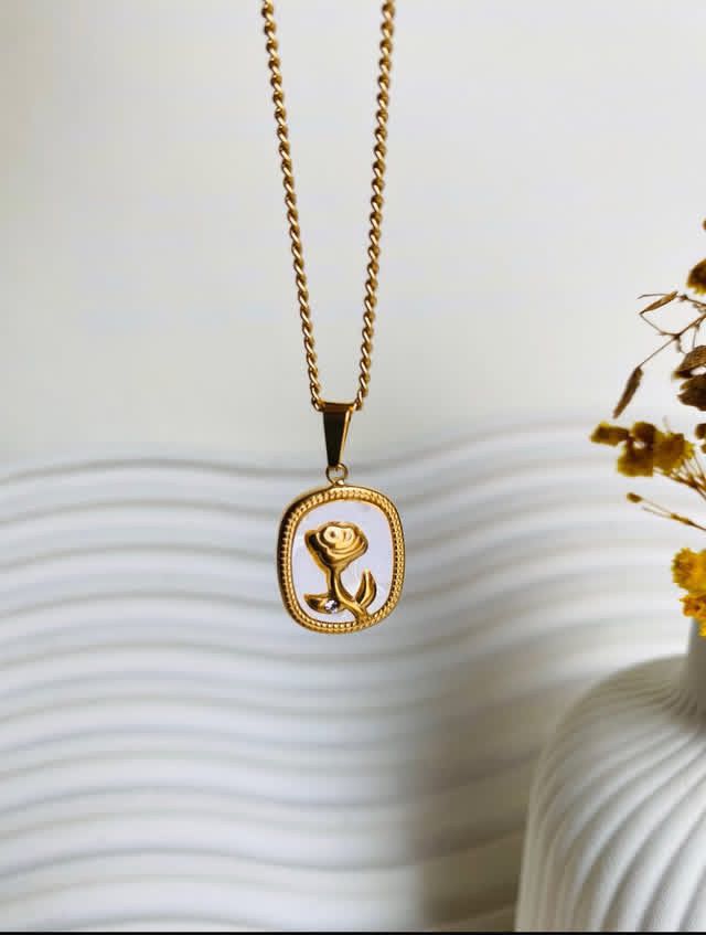 Alla Rose Dainty Pendant