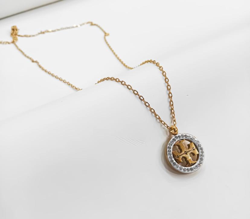 Tory Pendant